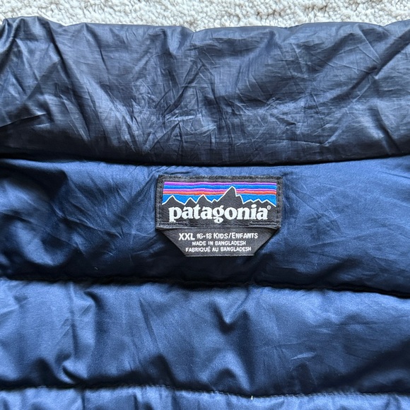 Patagonia Big Kids 16-18 Dark Blue Navy Puffer Jacket - Picture 2 of 4
